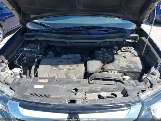 JA4AD2A30HZ042831 Mitsubishi Outlander Es
