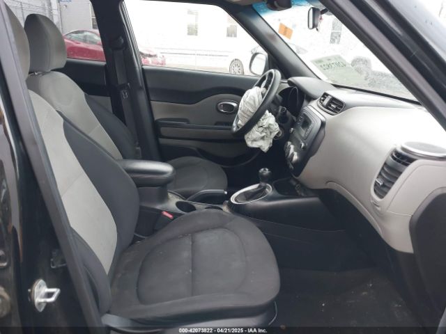 KNDJN2A21E7063477 KIA Soul