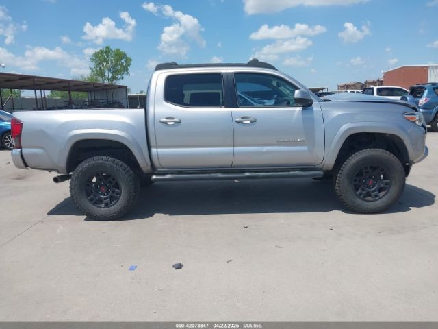 3TMCZ5AN2JM172829 Toyota Tacoma Sr5 V6