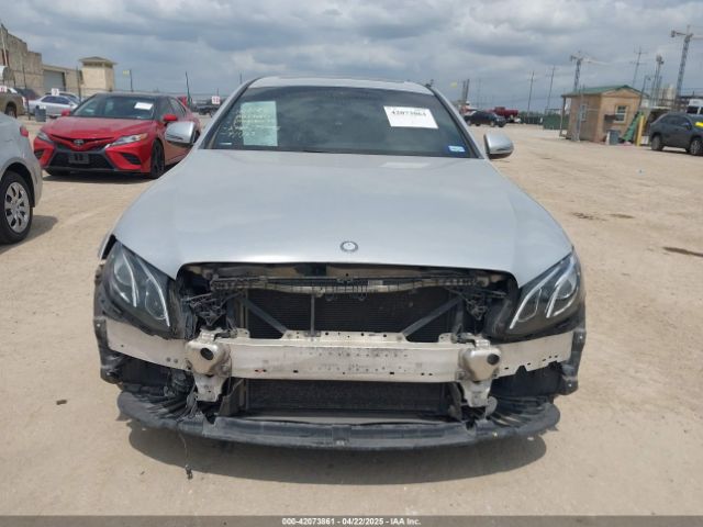 WDDZF4JBXHA048002 Mercedes-Benz E 300