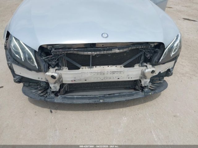 WDDZF4JBXHA048002 Mercedes-Benz E 300