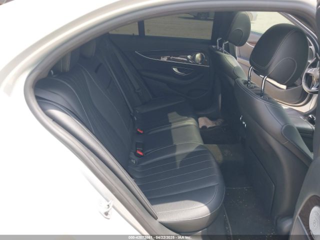 WDDZF4JBXHA048002 Mercedes-Benz E 300