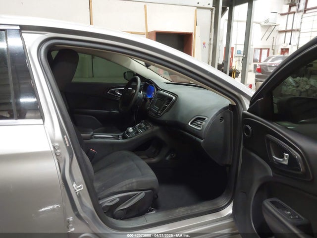 1C3CCCAB2FN698701 Chrysler 200 Limited