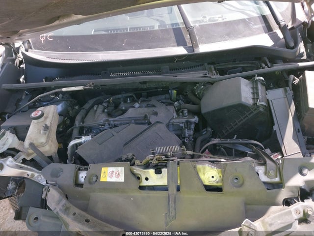 JTMZFREV5JJ163477 Toyota RAV4 LE