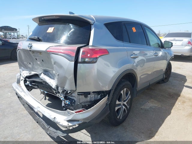 JTMZFREV5JJ163477 Toyota RAV4 LE