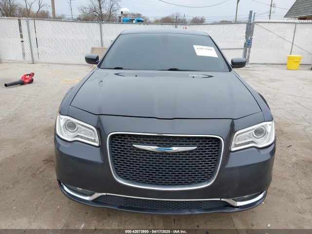 2C3CCAAG0GH135642 Chrysler 300 Anniversary Edition