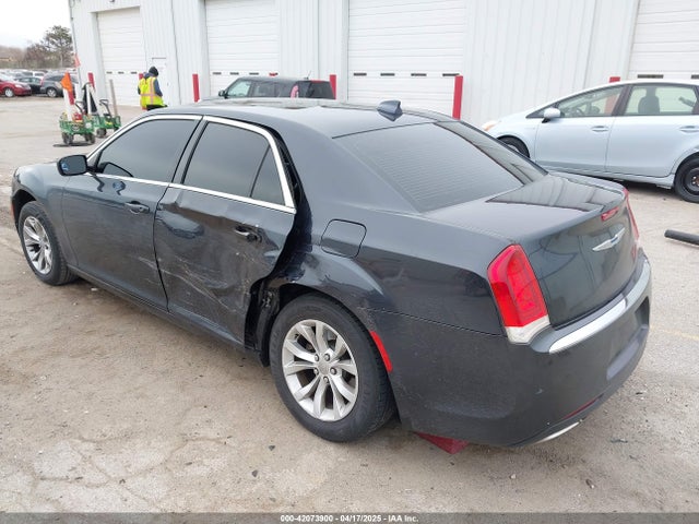 2C3CCAAG0GH135642 Chrysler 300 Anniversary Edition