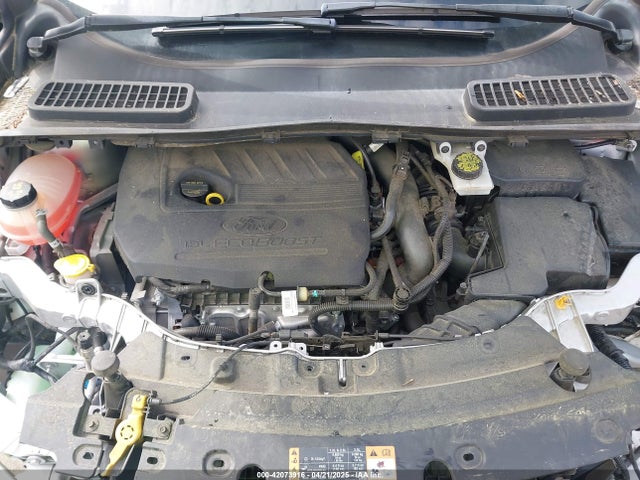 1FMCU0GD2HUC63942 Ford ESCAPE SE