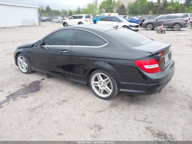 2015 MERCEDES-BENZ C 250 WDDGJ4HB0FG392377 Photo 2