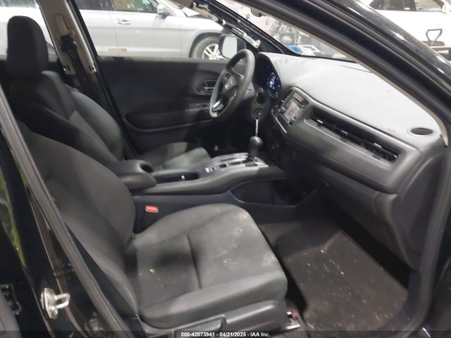 3CZRU6H38KG713332 Honda HR-V LX