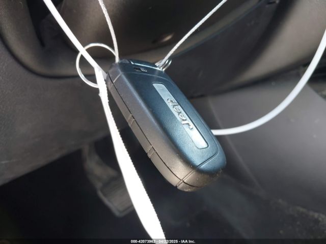 3C4NJCBB4JT487596 Jeep Compass Altitude Fwd