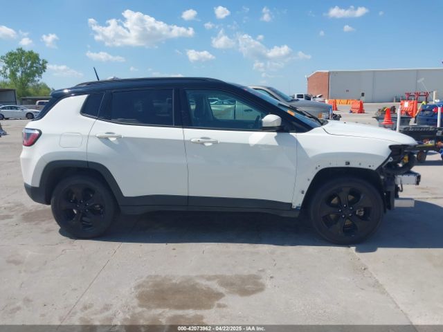 3C4NJCBB4JT487596 Jeep Compass Altitude Fwd