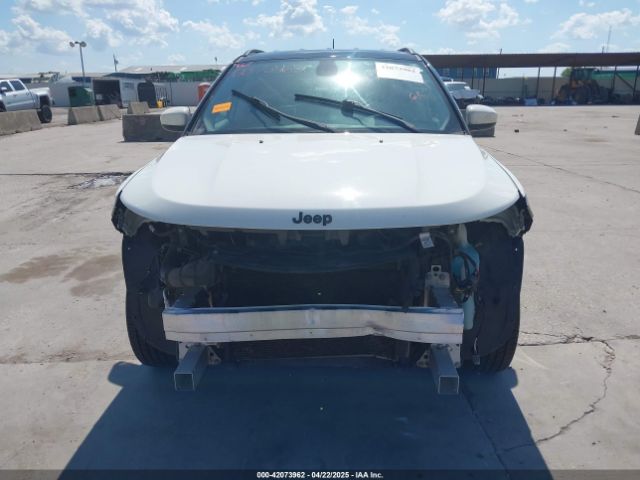 3C4NJCBB4JT487596 Jeep Compass Altitude Fwd