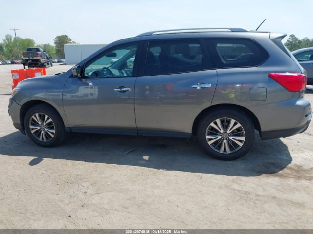 5N1DR2MN0JC613157 Nissan Pathfinder Sl