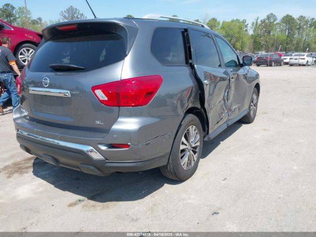 5N1DR2MN0JC613157 Nissan Pathfinder Sl