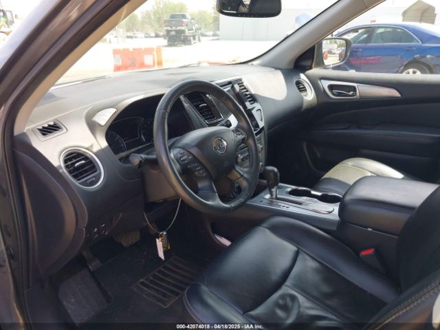 5N1DR2MN0JC613157 Nissan Pathfinder Sl
