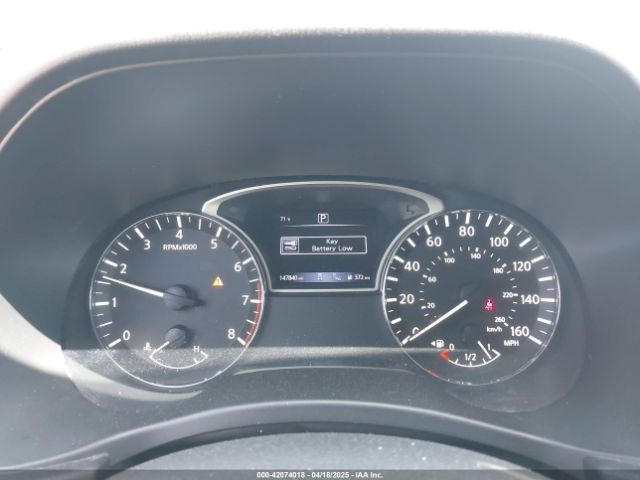 5N1DR2MN0JC613157 Nissan Pathfinder Sl