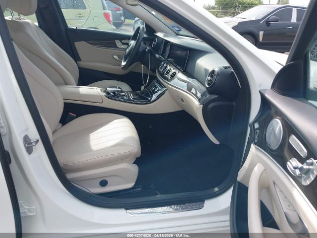 WDDZF4JB1HA072723 Mercedes-Benz E 300