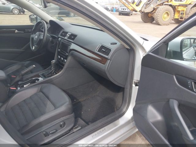 1VWCT7A33EC020459 Volkswagen Passat 1.8t Sel Premium