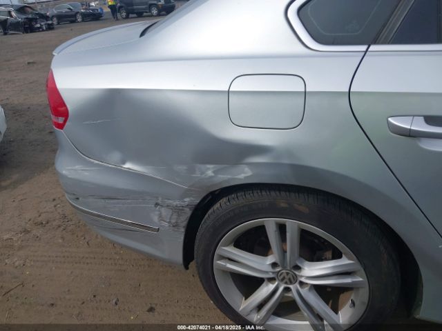 1VWCT7A33EC020459 Volkswagen Passat 1.8t Sel Premium