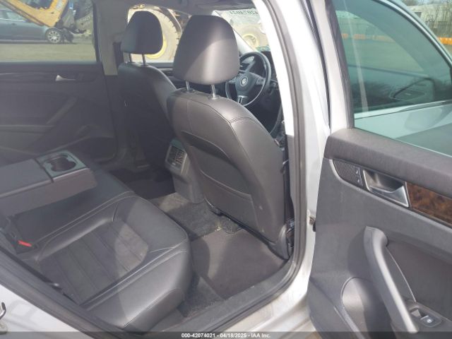 1VWCT7A33EC020459 Volkswagen Passat 1.8t Sel Premium