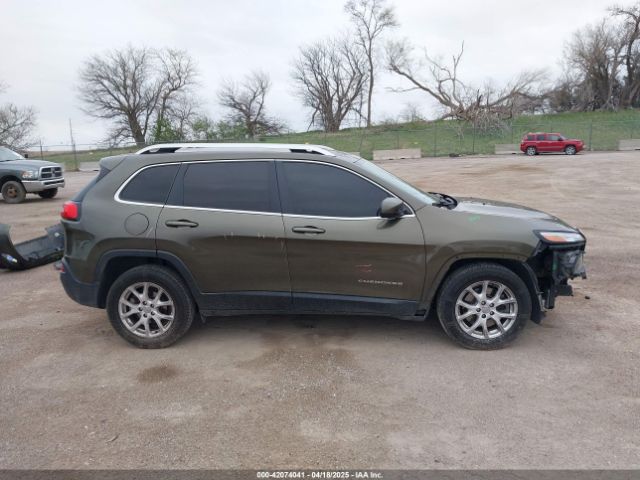 1C4PJLCB2FW754016 Jeep Cherokee Latitude