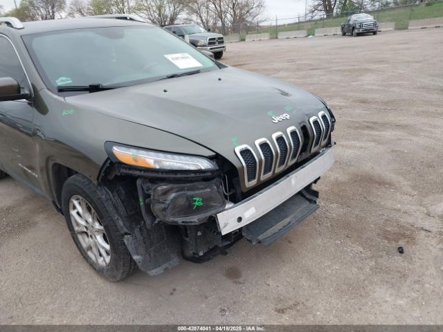 1C4PJLCB2FW754016 Jeep Cherokee Latitude