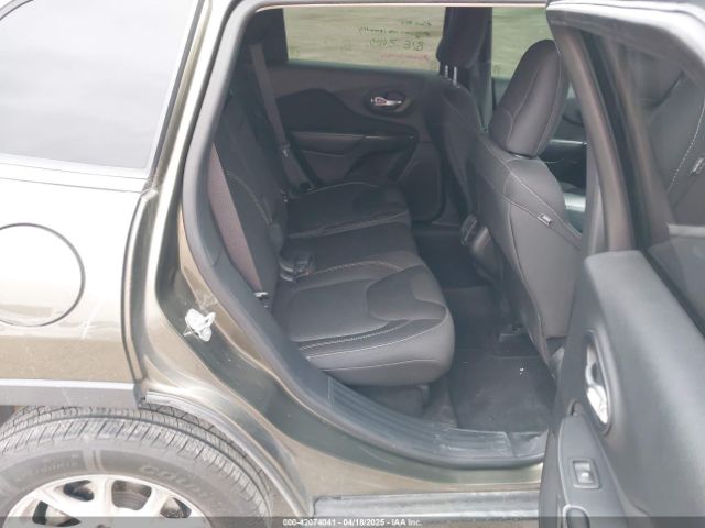 1C4PJLCB2FW754016 Jeep Cherokee Latitude