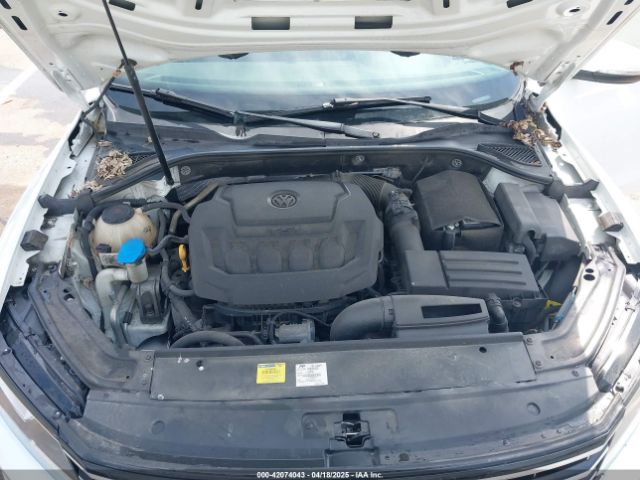 1VWAA7A32JC011176 Volkswagen Passat 2.0t R-line/2.0t S