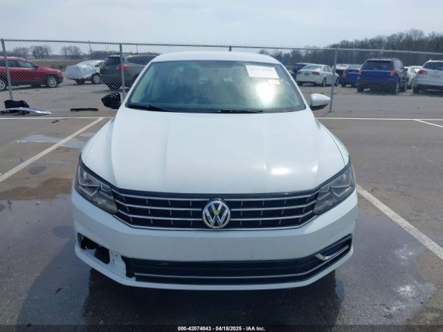1VWAA7A32JC011176 Volkswagen Passat 2.0t R-line/2.0t S