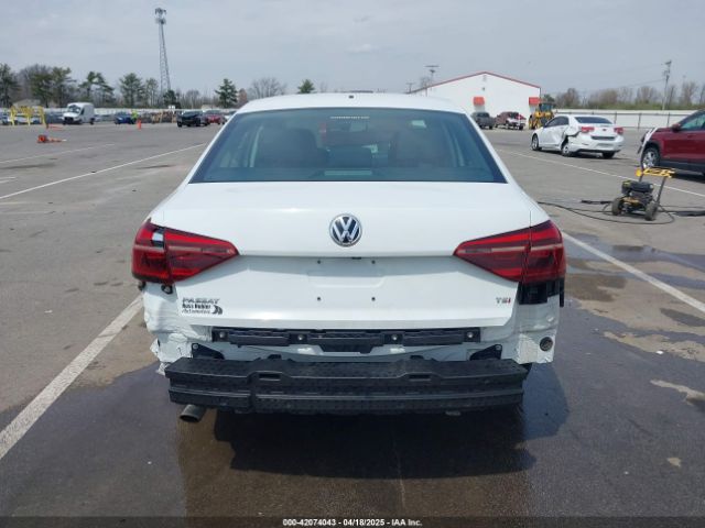 1VWAA7A32JC011176 Volkswagen Passat 2.0t R-line/2.0t S