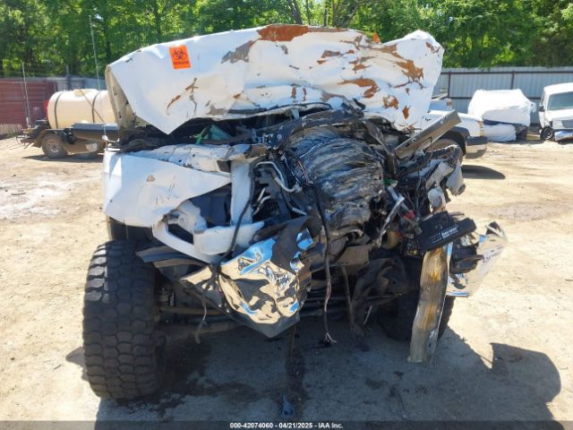 3C6UR5CL9JG209350 RAM 2500 Tradesman  4x4 6'4 Box