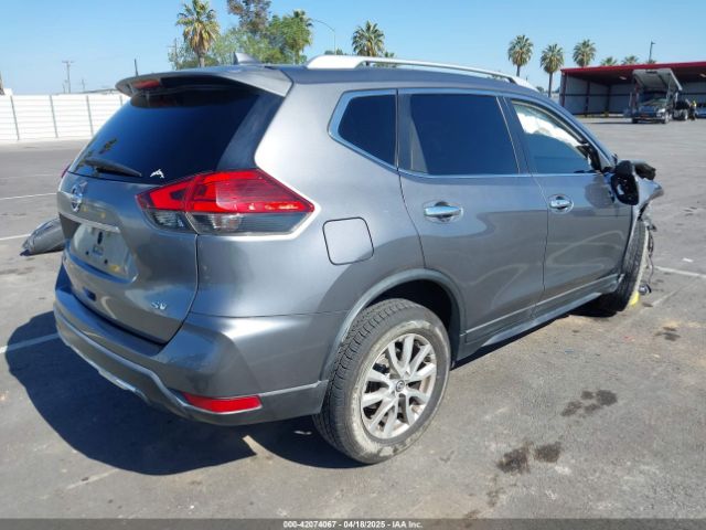KNMAT2MT7HP522011 Nissan ROGUE SV