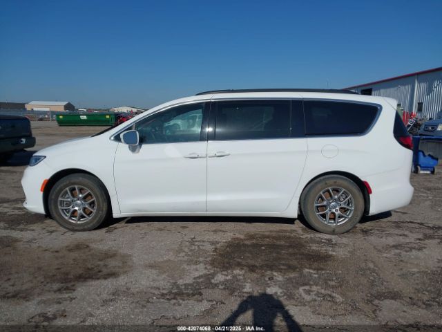 2C4RC1FG9NR158021 Chrysler Pacifica Touring