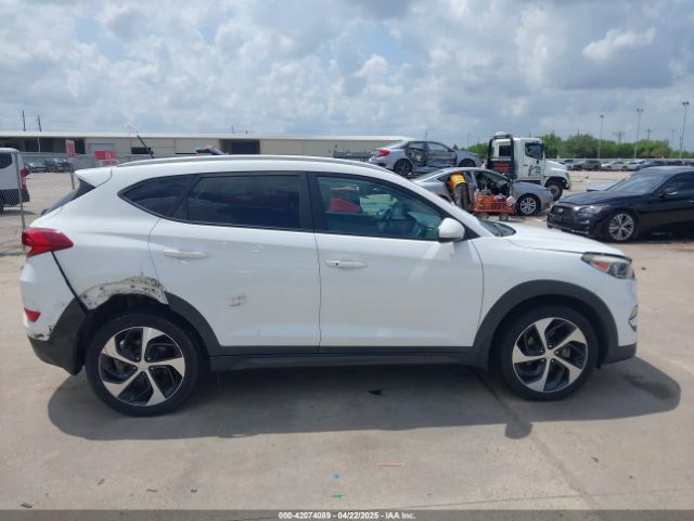 KM8J33A21GU079870 Hyundai Tucson Sport