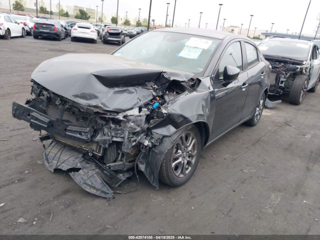 2019 TOYOTA YARIS 3MYDLBYV6KY517138 Photo 1