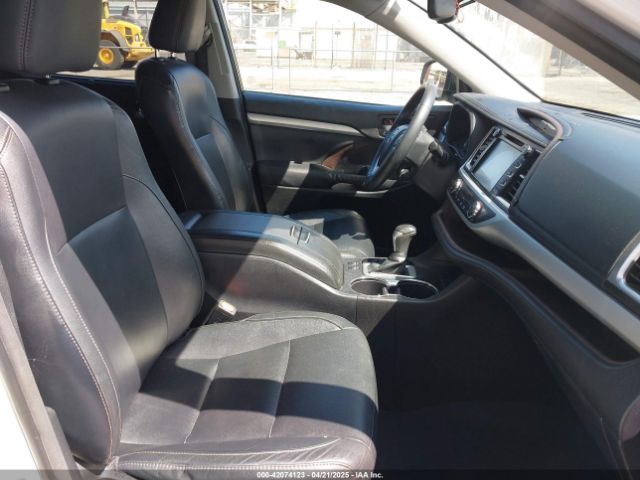 5TDKKRFH0FS039276 Toyota Highlander Xle V6