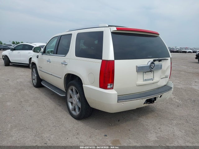 2008 CADILLAC ESCALADE 1GYFK63838R213504 Photo 2
