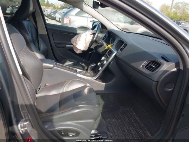 YV4612HK4G1003980 Volvo V60 Cross Country T5