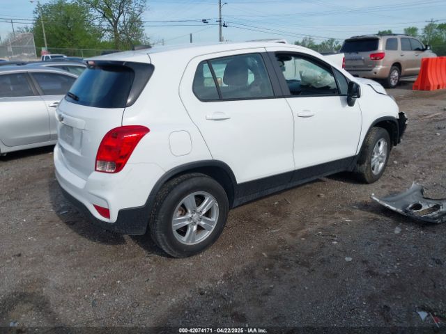 KL7CJNSB6JB714983 Chevrolet TRAX LS