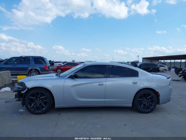 2C3CDXBG1KH615387 Dodge Charger Sxt Rwd