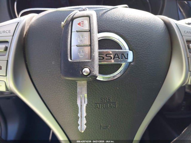 JN8AT2MV6GW153992 Nissan ROGUE S