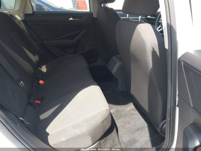 3VWN57BU4KM112040 Volkswagen Jetta 1.4t S