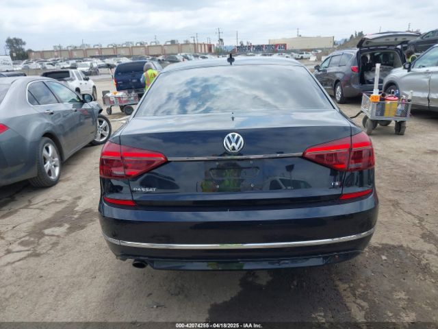 1VWDT7A32HC023488 Volkswagen Passat 1.8t R-line