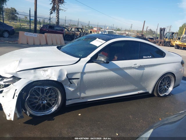 WBS3R9C57GK708526 BMW M4