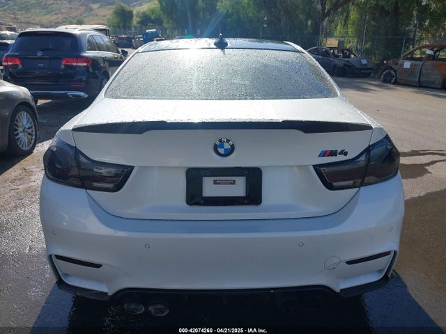 WBS3R9C57GK708526 BMW M4