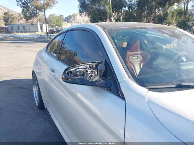 WBS3R9C57GK708526 BMW M4