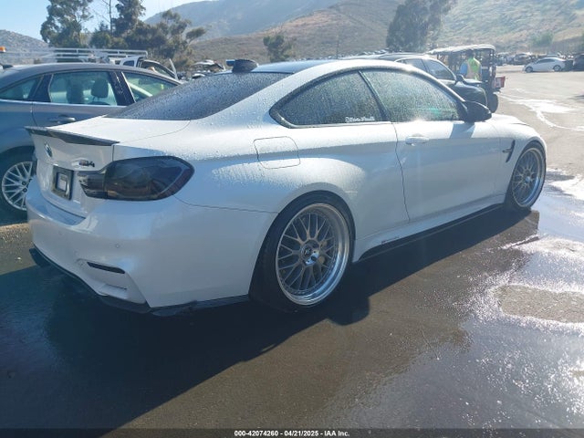 WBS3R9C57GK708526 BMW M4