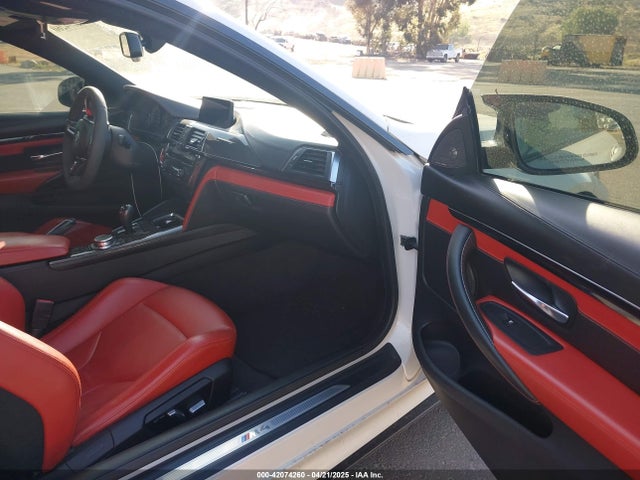 WBS3R9C57GK708526 BMW M4
