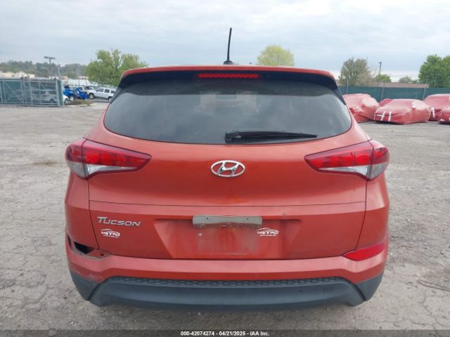 KM8J23A46HU387316 Hyundai TUCSON SE